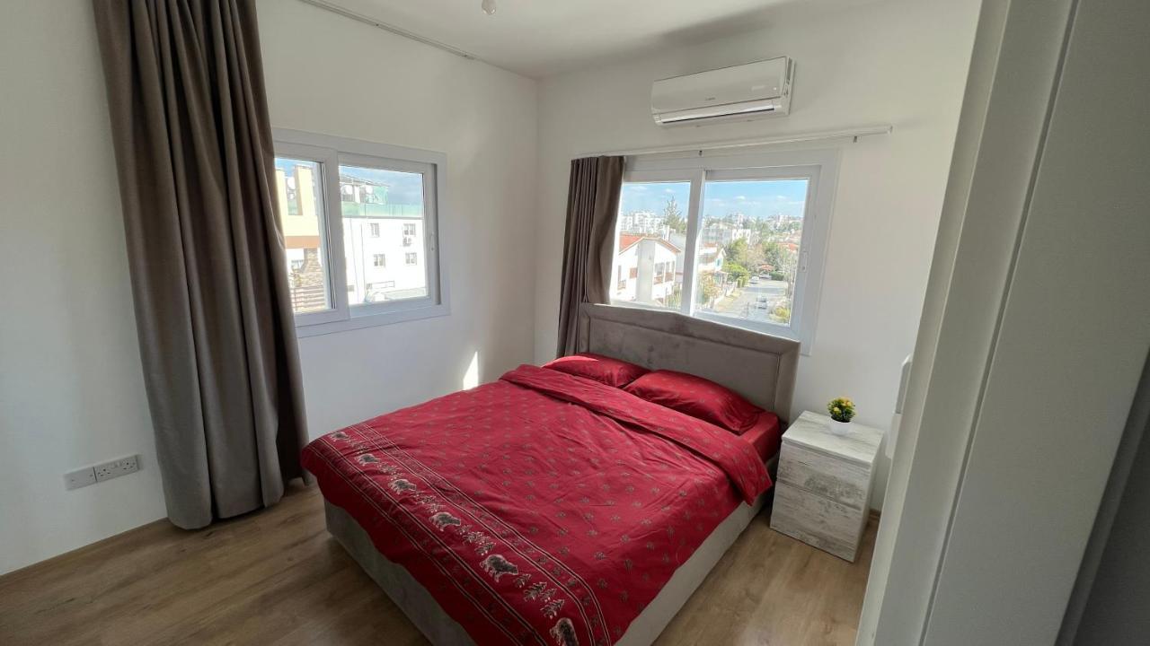 Tetris Apartment Spacious Comfortable ニコシア エクステリア 写真